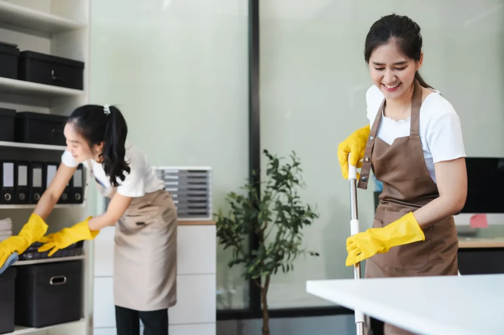 online-cleaning-service-home-off